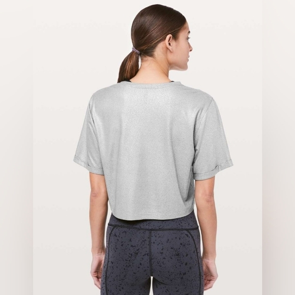 Lululemon To The Beat Tee X SoulCycle Luminosity Foil Heathered Metal Grey 4-6 - Picture 5 of 14